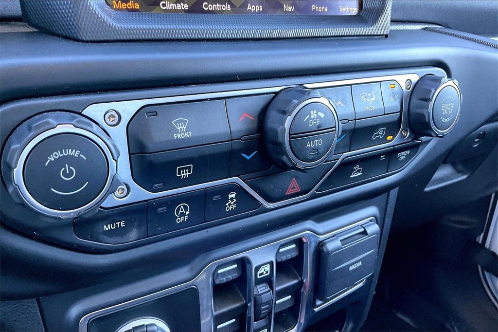 Used 2023 Jeep Gladiator Mojave image 25