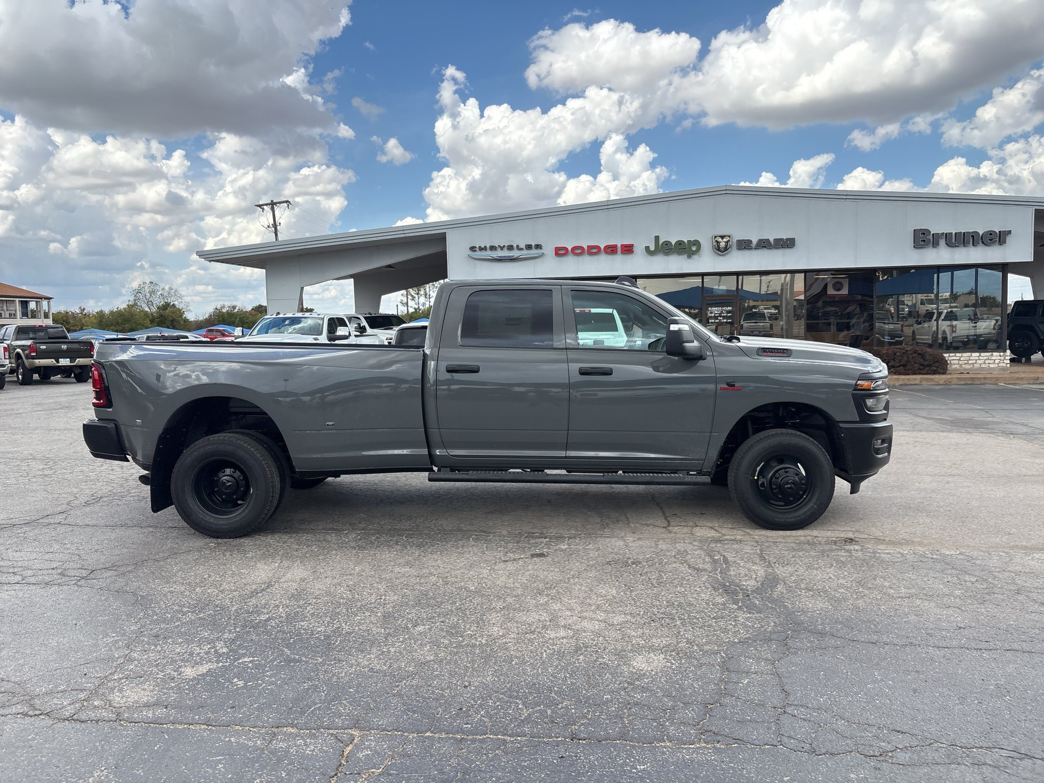 New 2027 RAM 3500 Tradesman AWD/4WD image 4