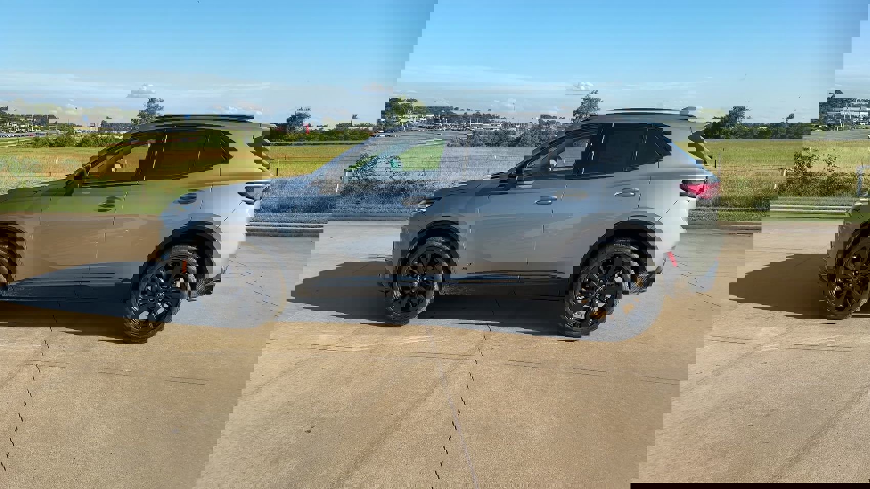 New 2025 Buick Envision Sport Touring image 9