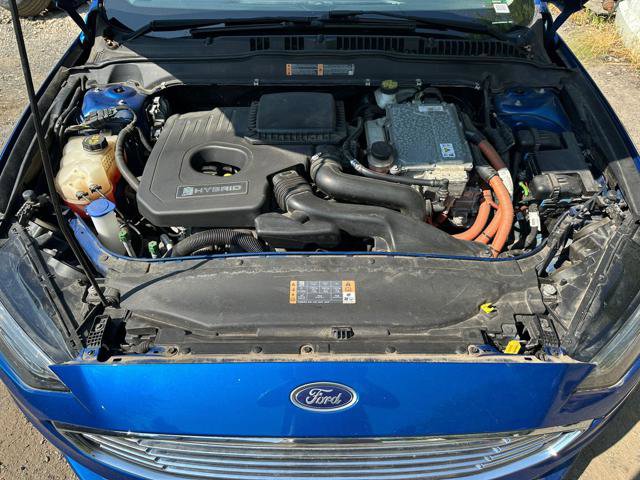 Used 2017 Ford Fusion SE FWD image 16