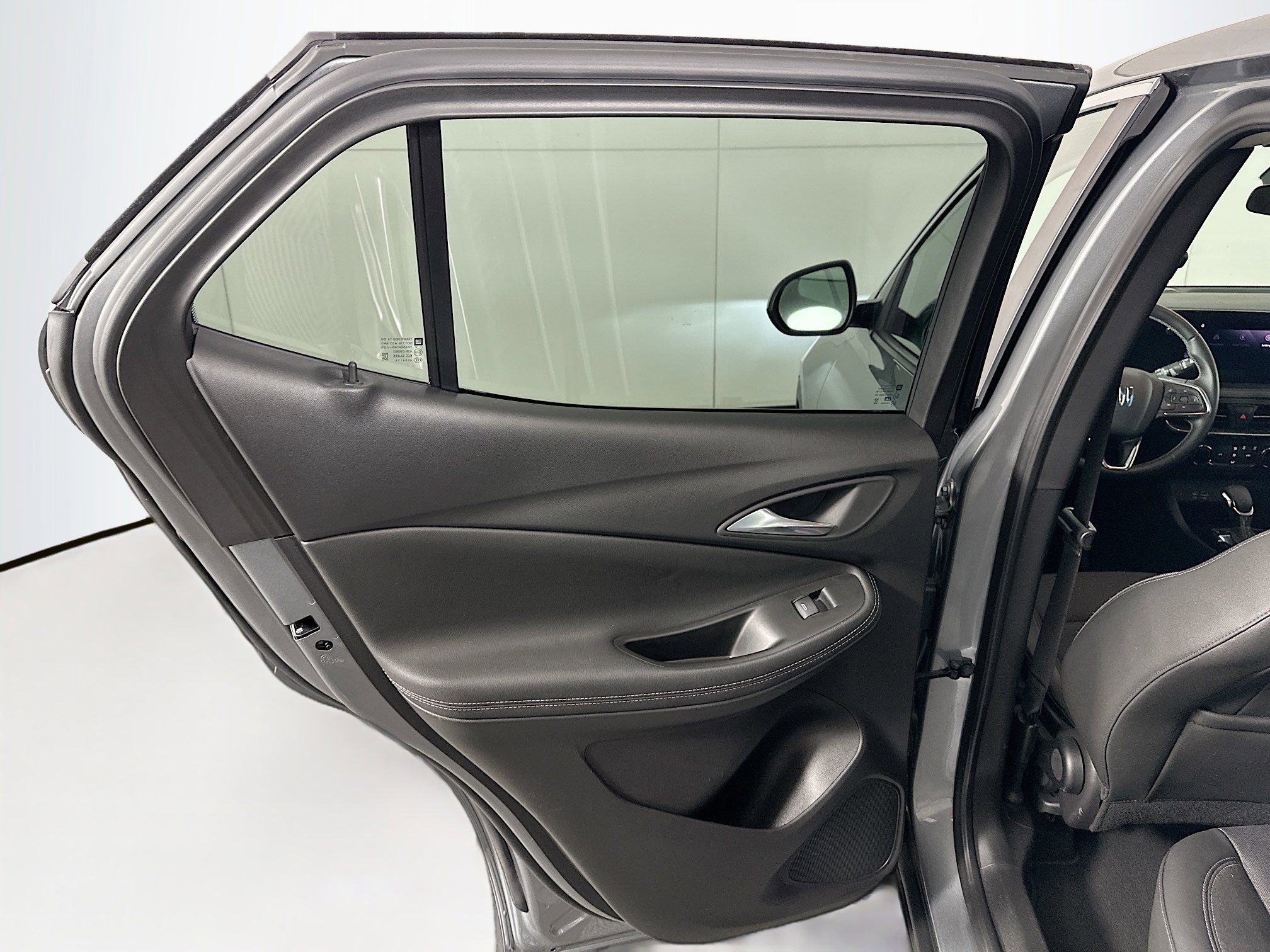 Used 2025 Buick Encore GX Preferred image 24