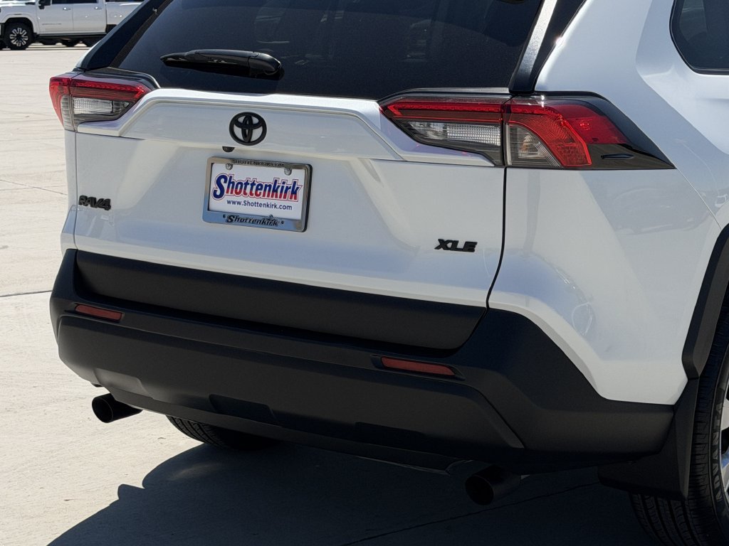 Used 2024 Toyota RAV4 XLE Premium FWD image 6