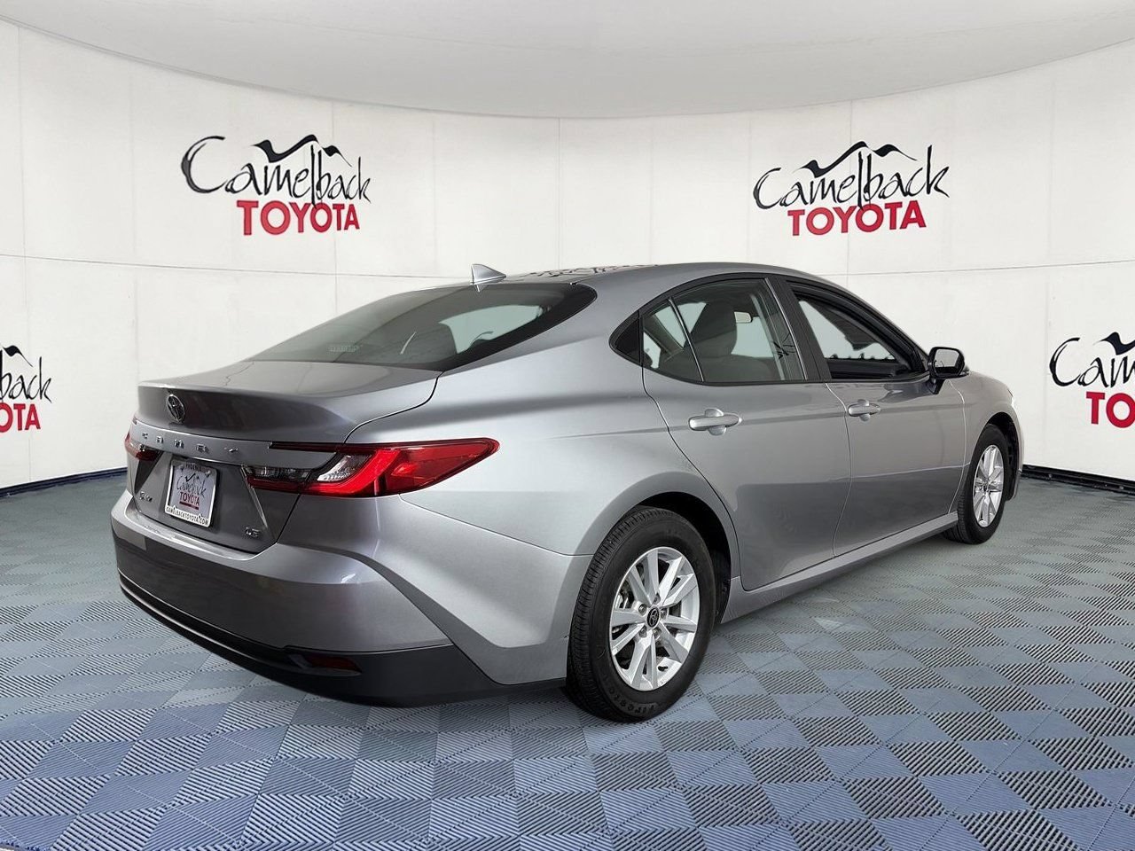 Used 2026 Toyota Camry LE FWD image 7