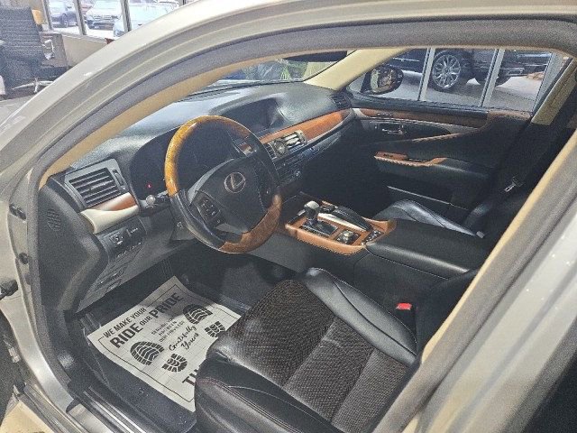 Used 2015 Lexus LS 460 L image 14