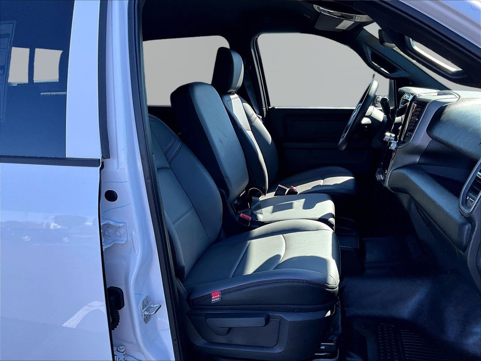 New 2027 RAM 3500 Tradesman AWD/4WD image 10