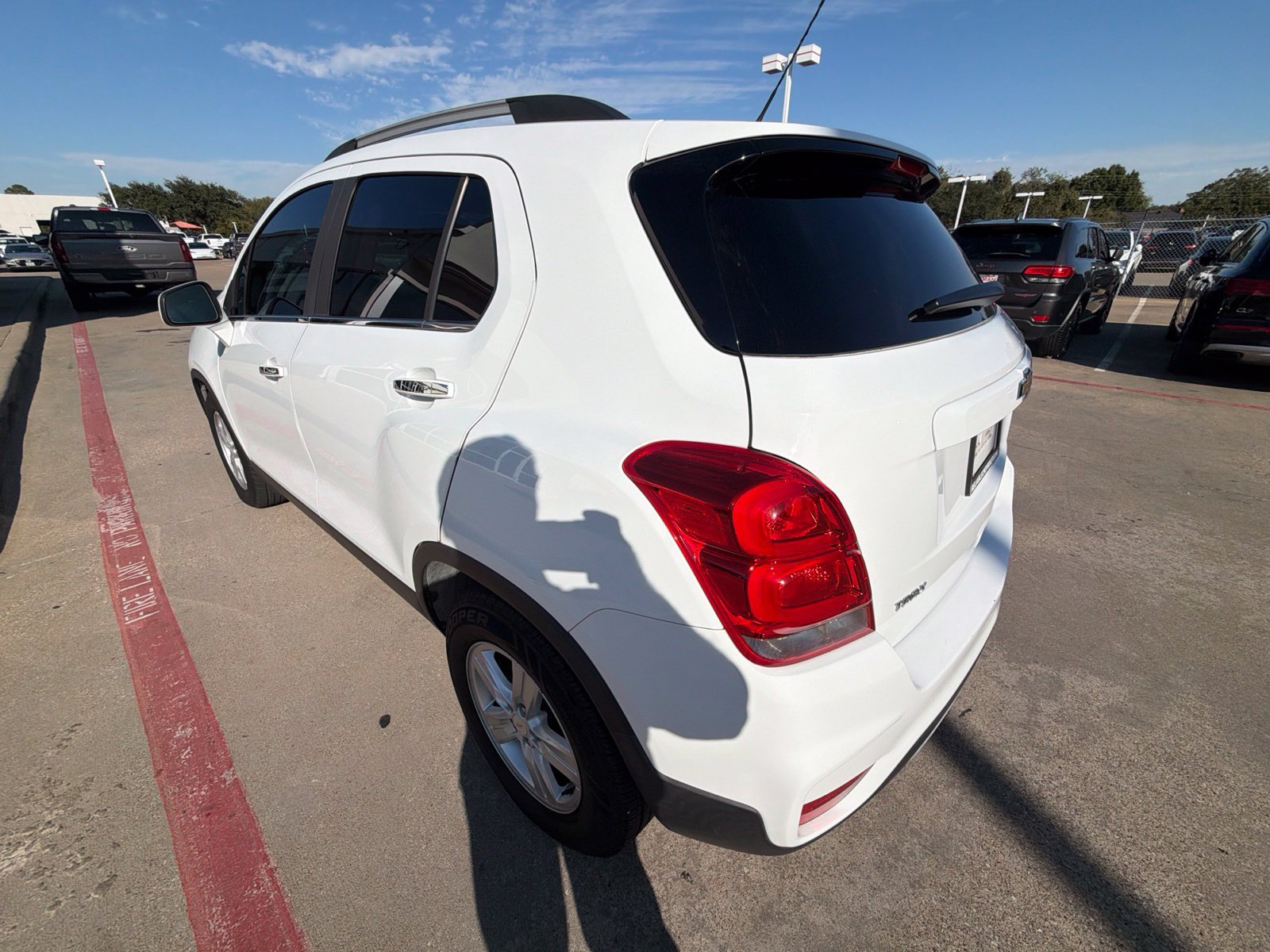Used 2017 Chevrolet Trax LT w/ LT Convenience Package FWD image 7