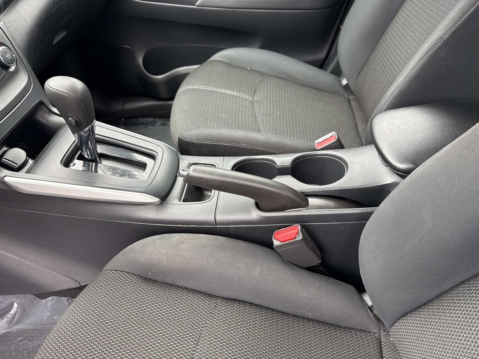 Used 2016 Nissan Sentra S image 19