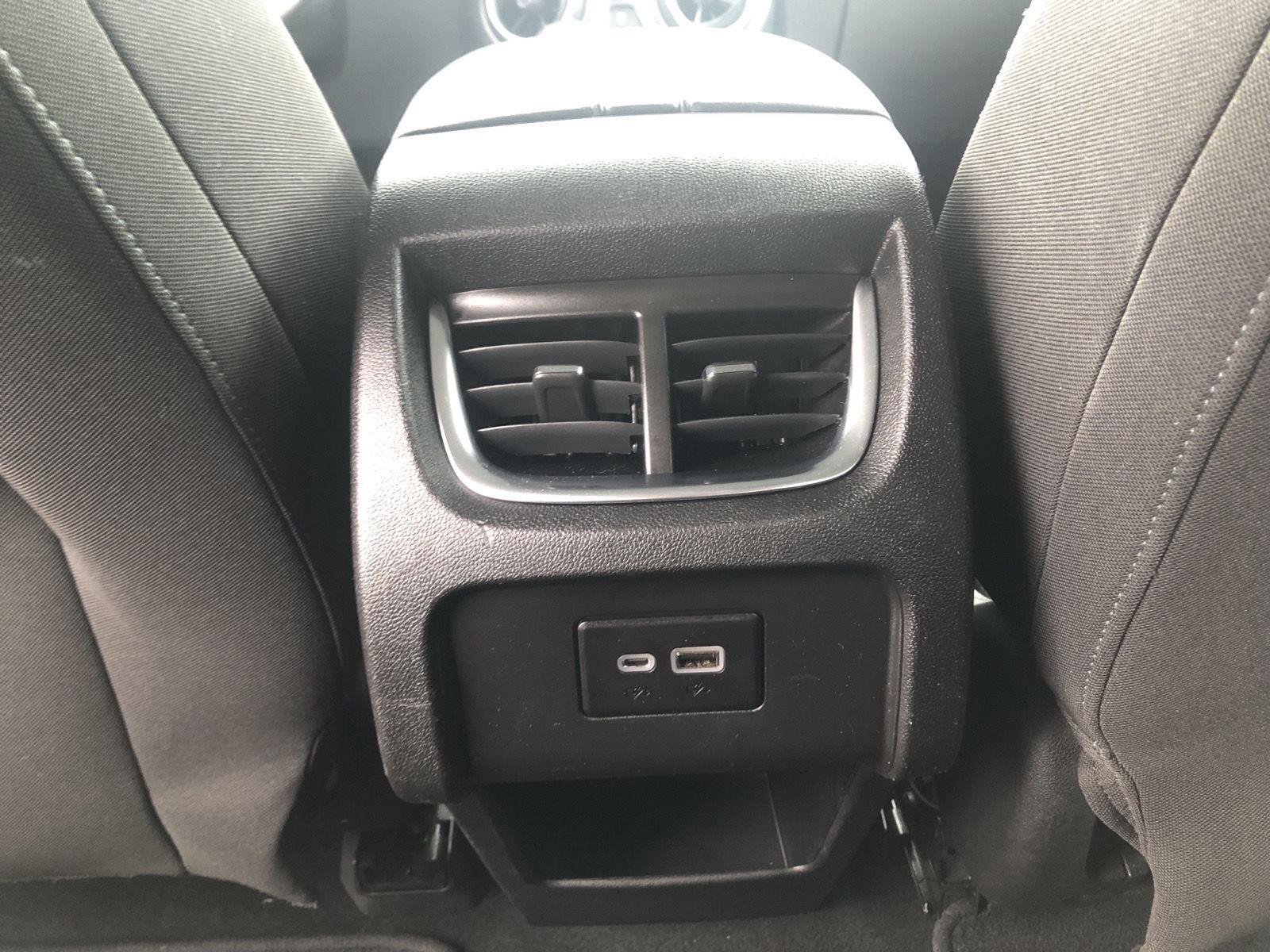 Used 2019 Chevrolet Blazer LT FWD image 17