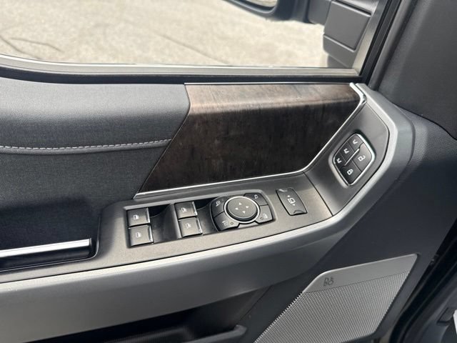 Used 2024 Ford F250 Lariat w/ Chrome Package AWD/4WD image 18