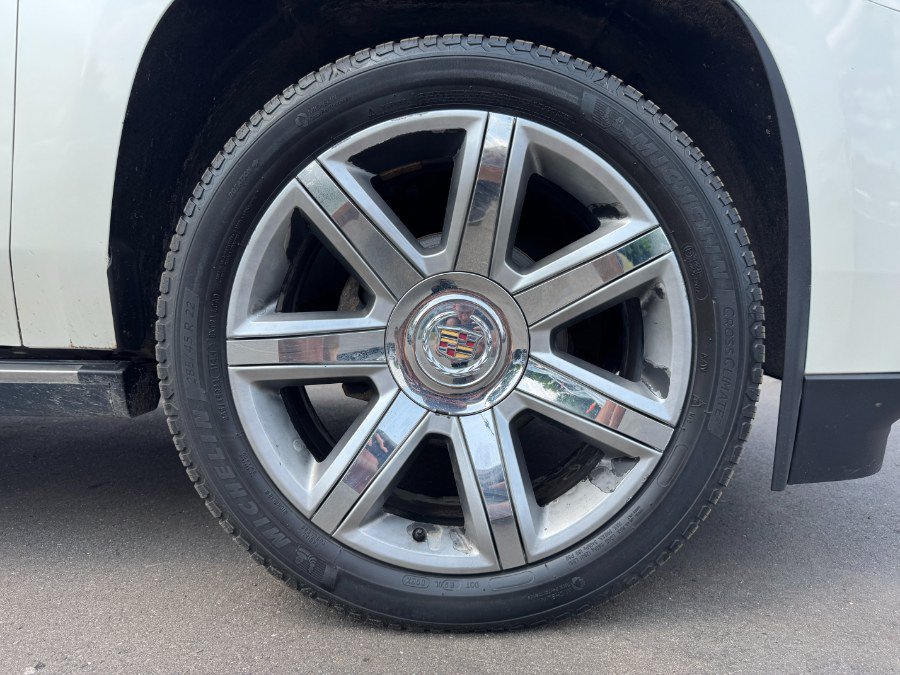 Used 2015 Cadillac Escalade Premium AWD/4WD image 13