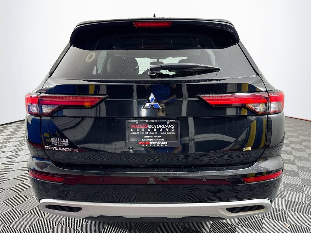 Used 2023 Mitsubishi Outlander SE AWD/4WD image 6