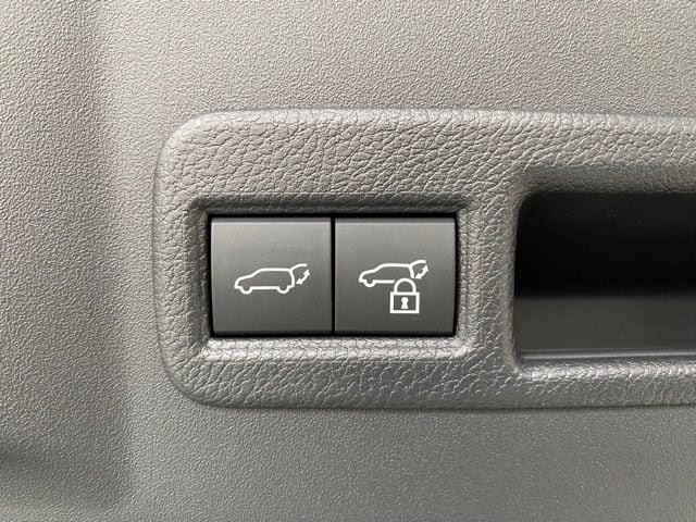 New 2026 Subaru Solterra AWD/4WD image 7