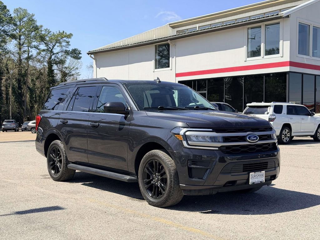 Used 2024 Ford Expedition XLT