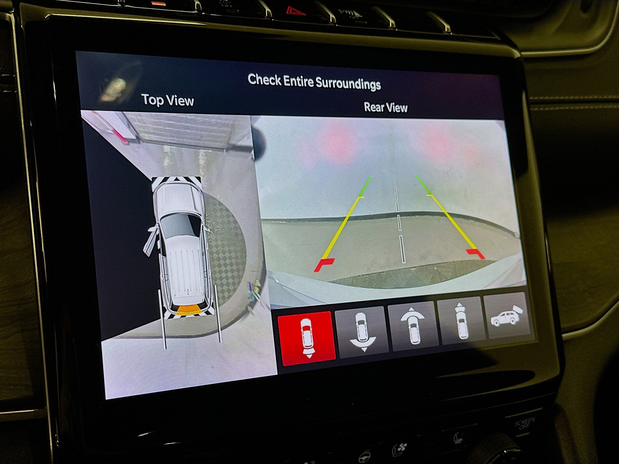 Used 2024 Jeep Grand Cherokee L Limited w/ Luxury Tech Group II image 23