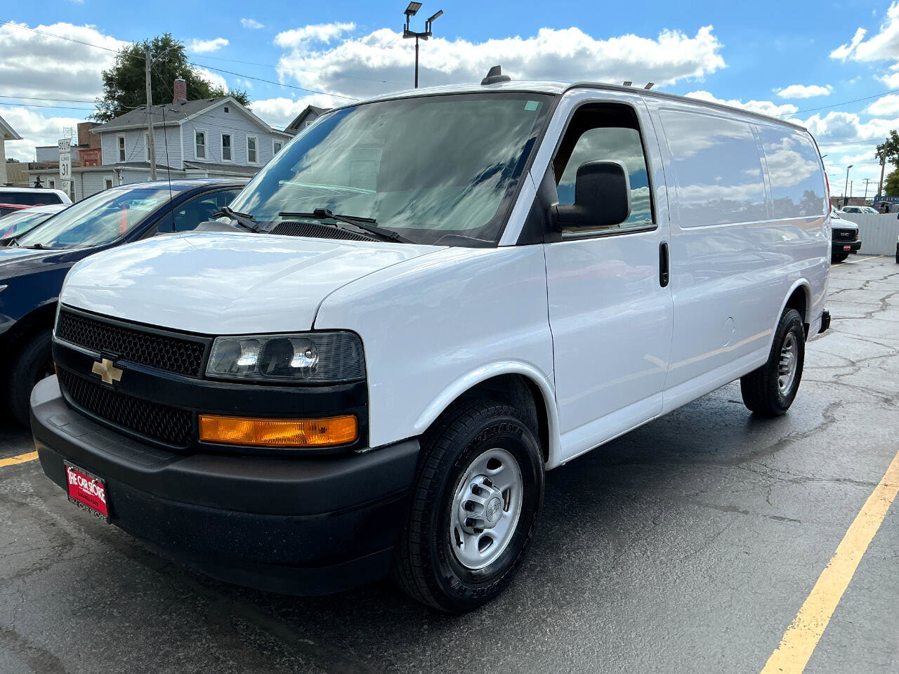 Used 2019 Chevrolet Express 3500 w/ Driver Convenience Package image 2