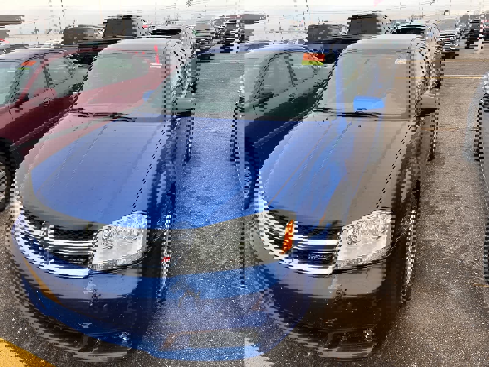 Used 2013 Dodge Avenger SXT image 2