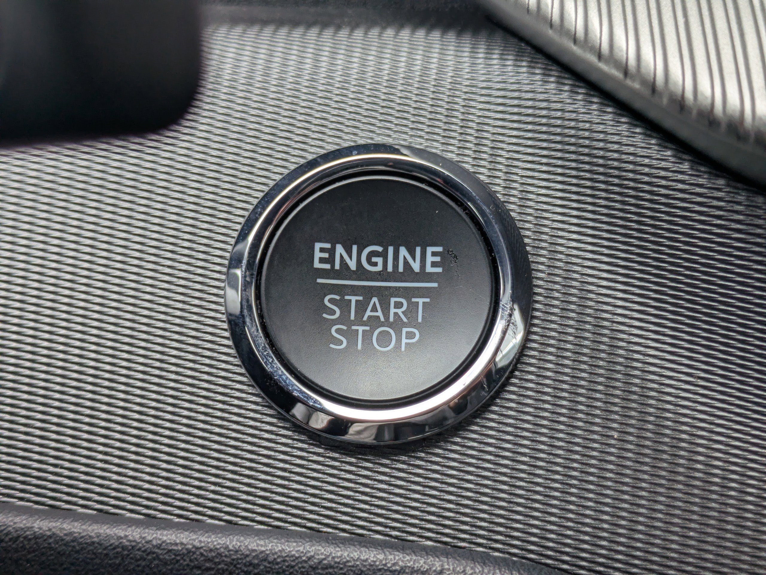 Used 2025 Ford Explorer ST-Line w/ Premium Package image 33