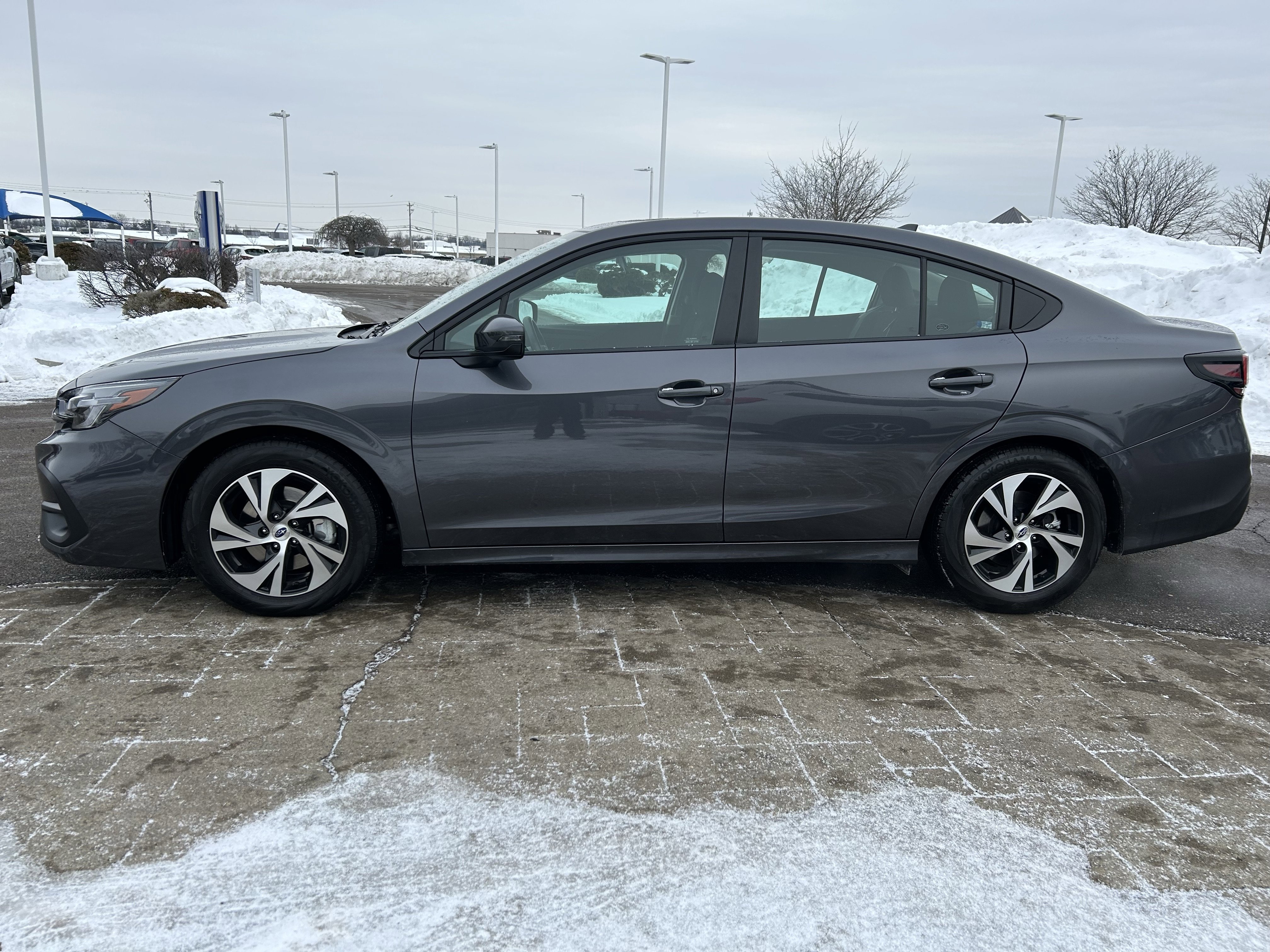 Used 2025 Subaru Legacy Premium image 4