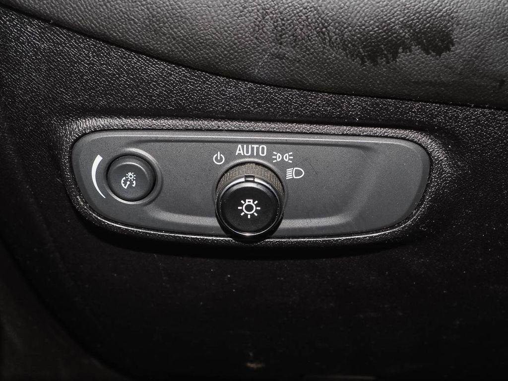 Certified 2018 Chevrolet Equinox LT FWD image 27