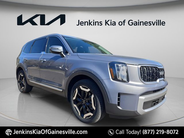Used 2023 Kia Telluride EX w/ EX Captain's Chair Package