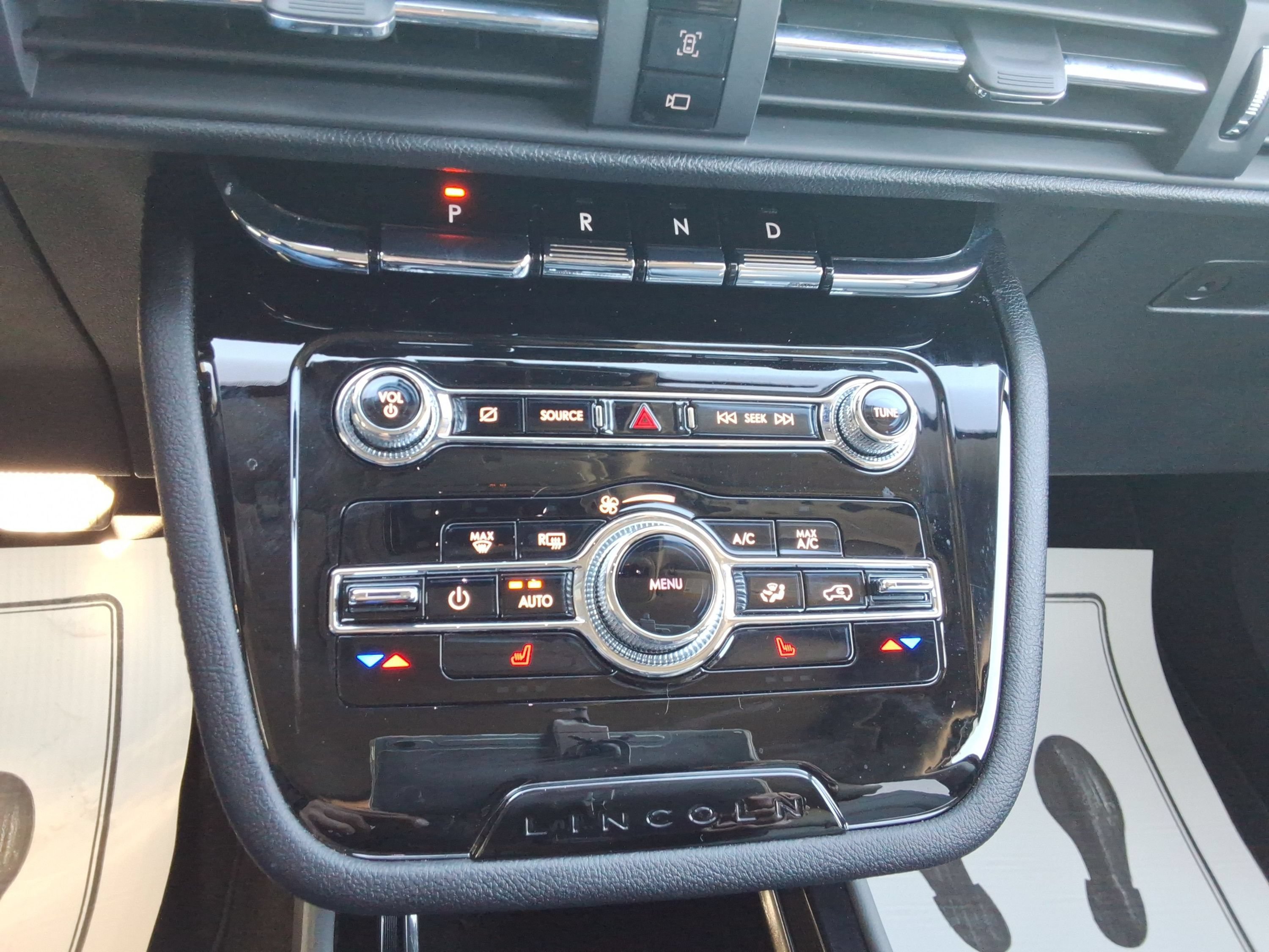 Used 2022 Lincoln Corsair Reserve AWD/4WD image 17