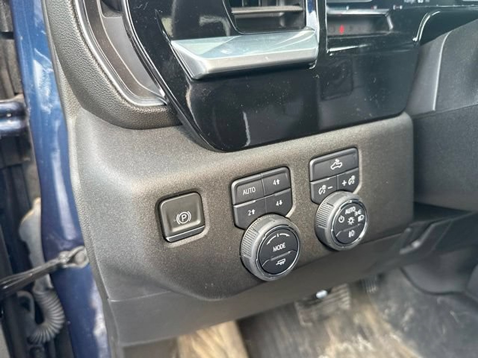 Certified 2023 Chevrolet Silverado 1500 RST AWD/4WD image 16