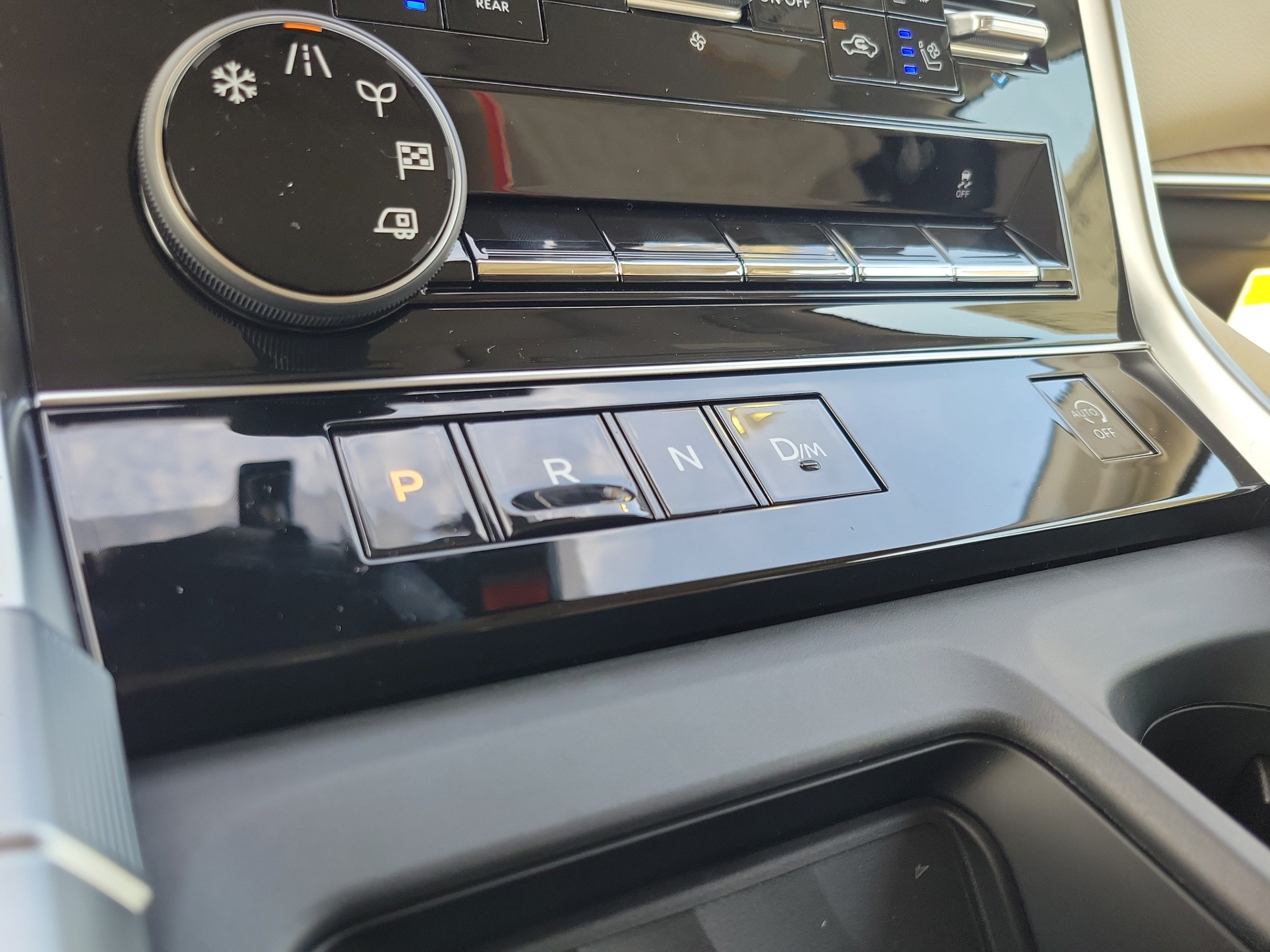 New 2026 Nissan Armada Platinum RWD image 29