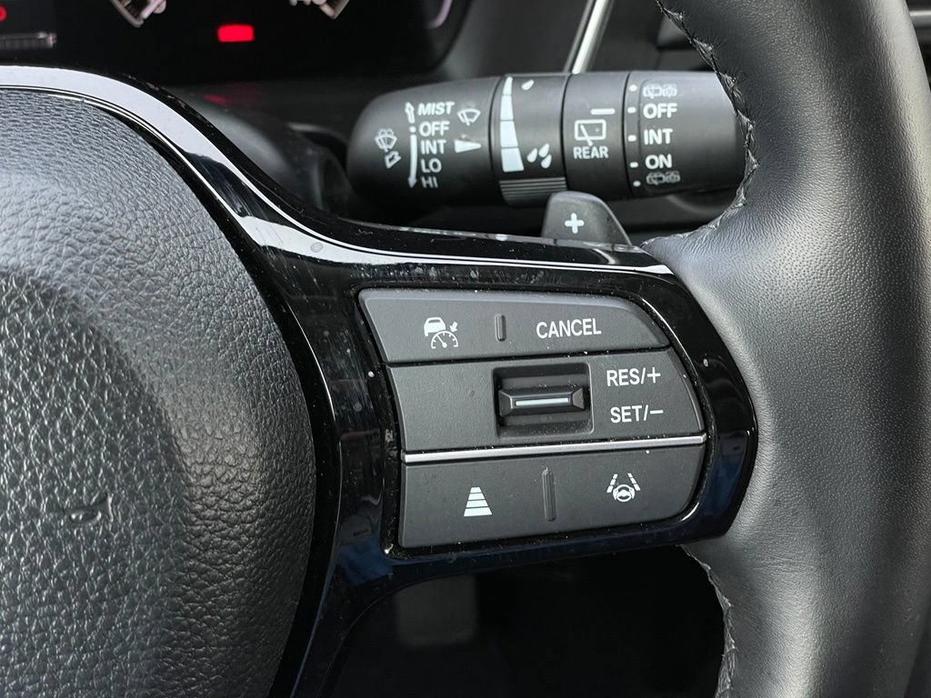 Certified 2025 Honda Pilot Touring image 14