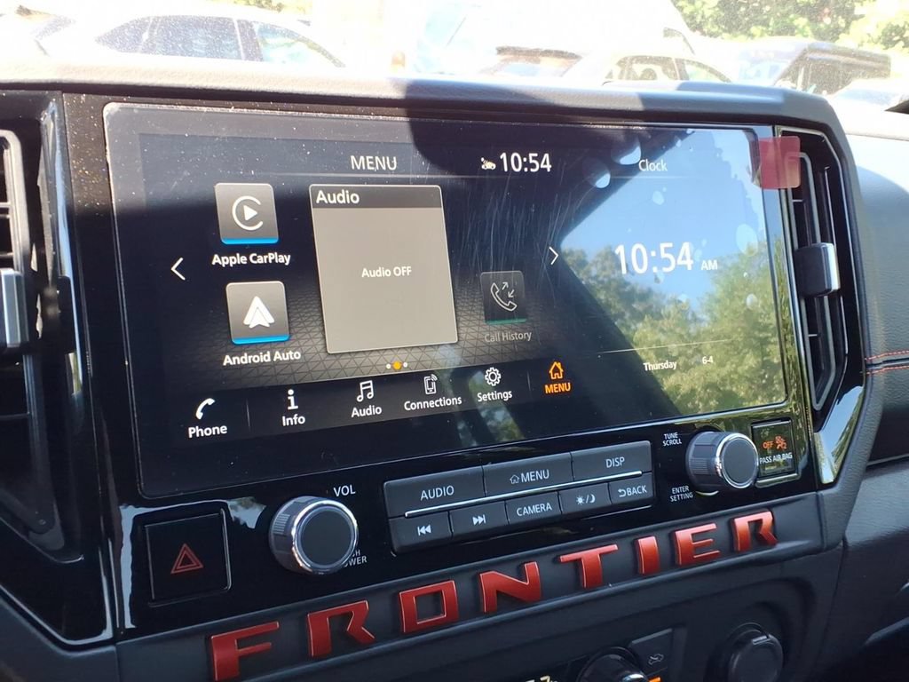 Used 2025 Nissan Frontier PRO-4X w/ Tow Package AWD/4WD image 10