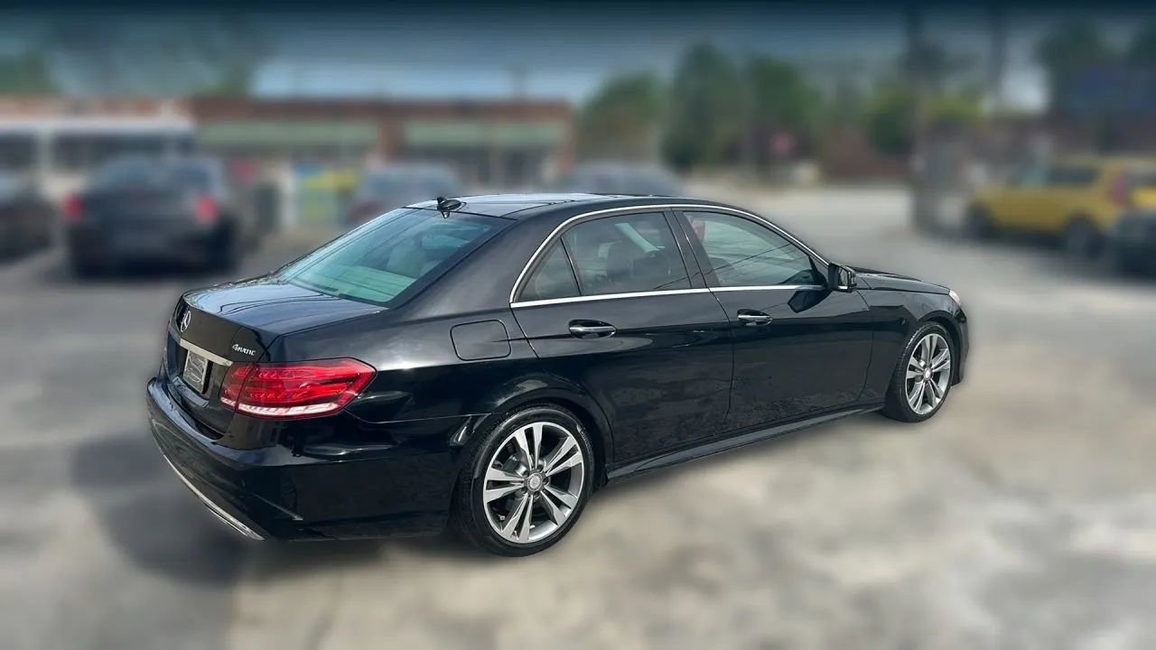 Used 2016 Mercedes-Benz E 350 4MATIC Sedan w/ Premium Package image 8