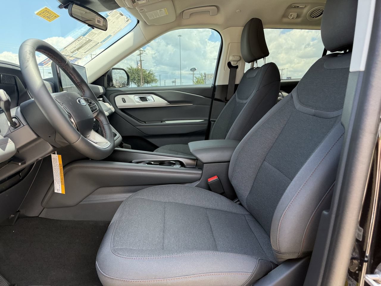 New 2026 Ford Explorer Active AWD/4WD image 19