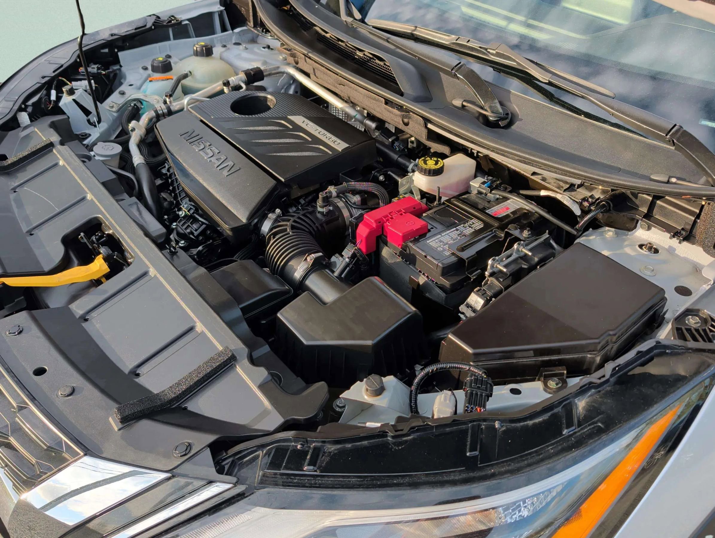 Used 2023 Nissan Rogue SV image 36