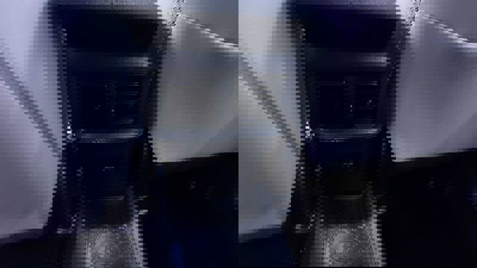 Used 2023 Toyota RAV4 Limited image 34