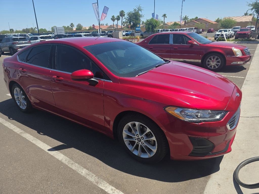 Used 2020 Ford Fusion SE FWD image 4
