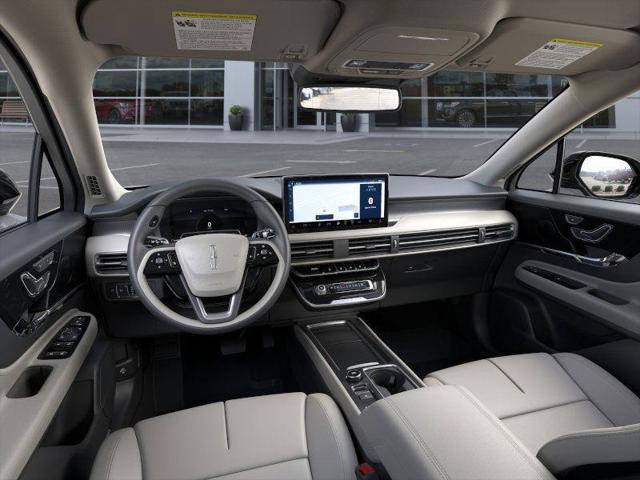 New 2025 Lincoln Corsair AWD image 9