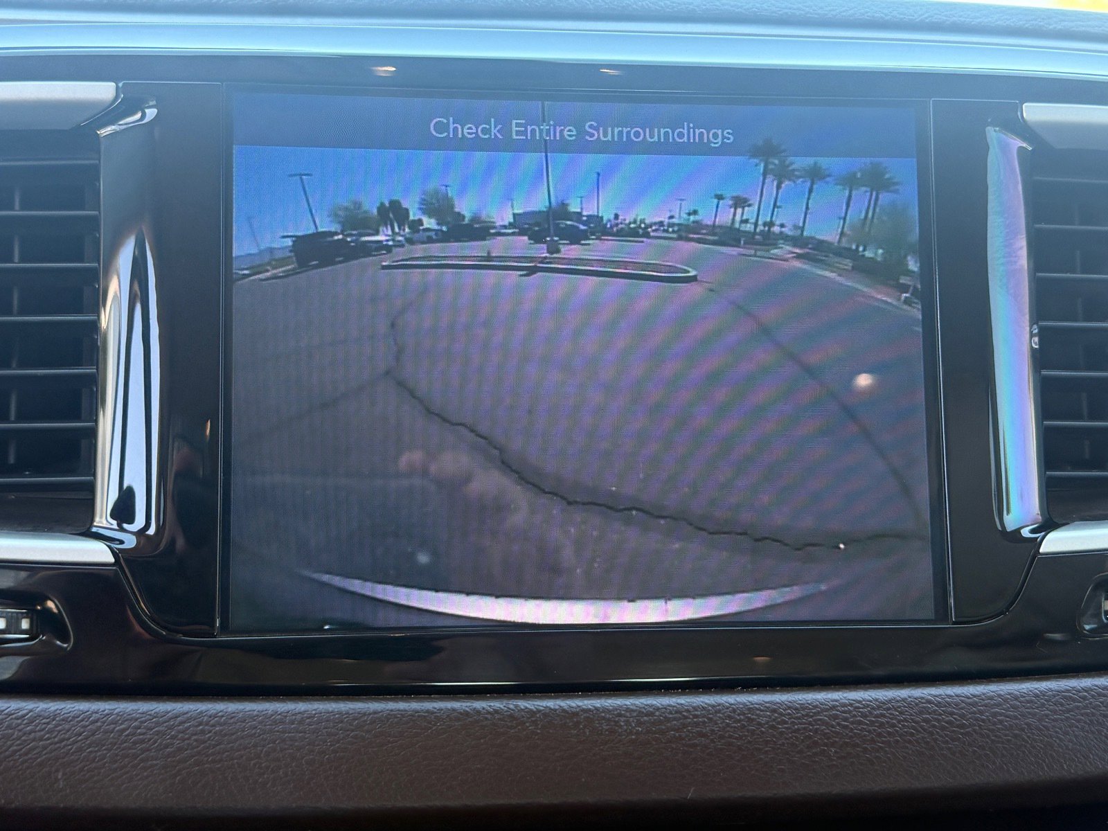 Used 2017 Chrysler Pacifica Touring-L w/ Tire & Wheel Group image 21