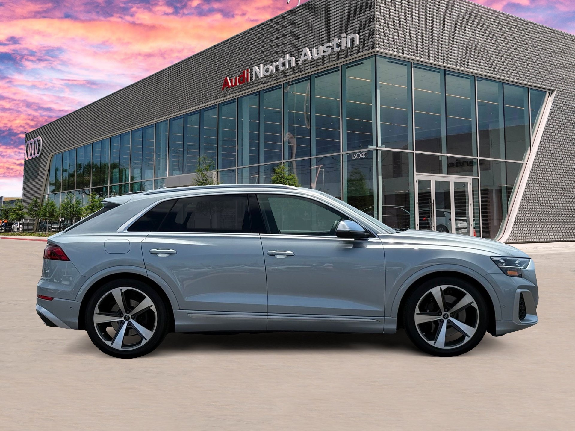 New 2026 Audi SQ8 Prestige AWD/4WD image 4