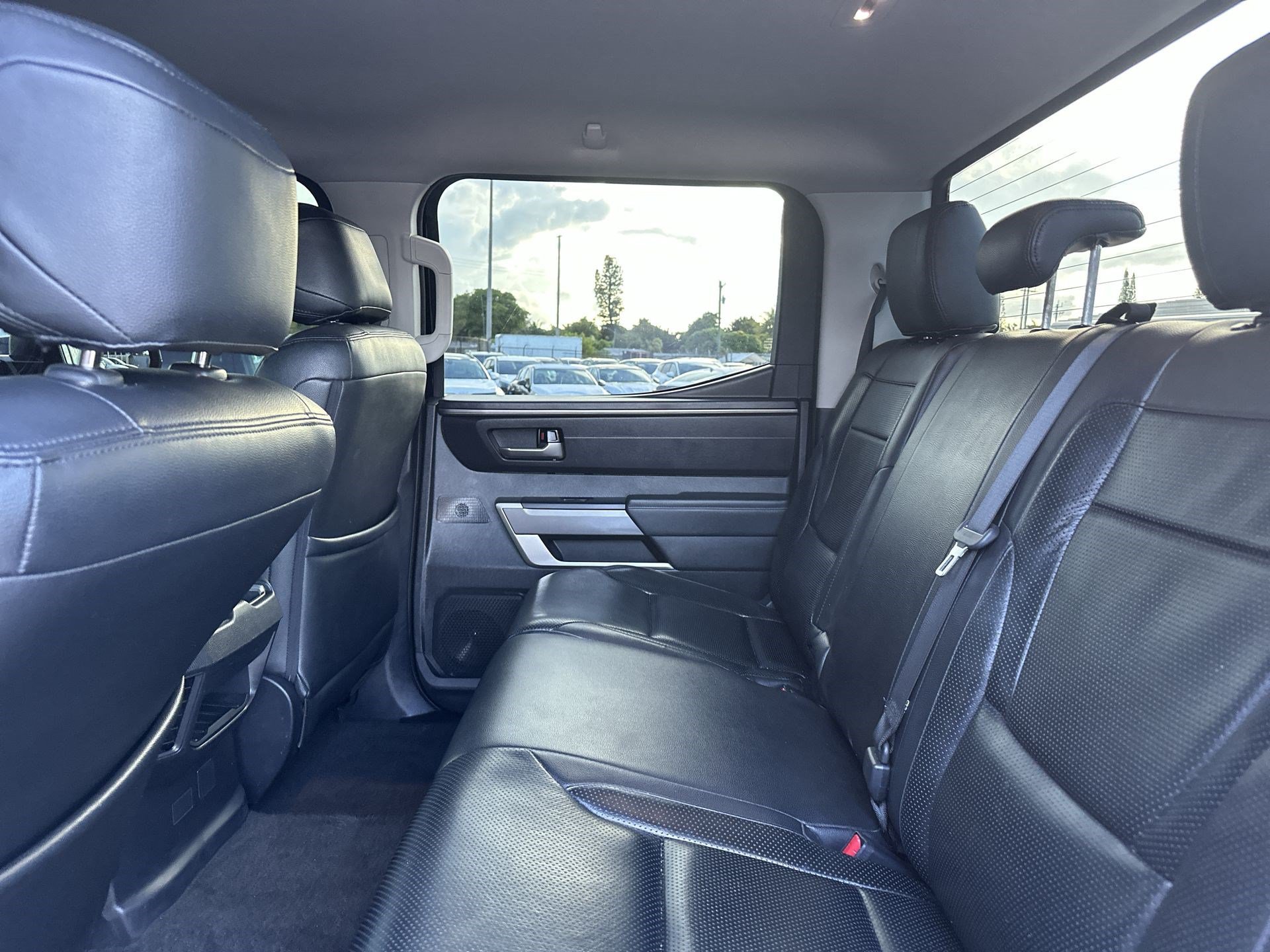 Used 2023 Toyota Tundra SR5 w/ SR5 Convenience Package AWD/4WD image 22