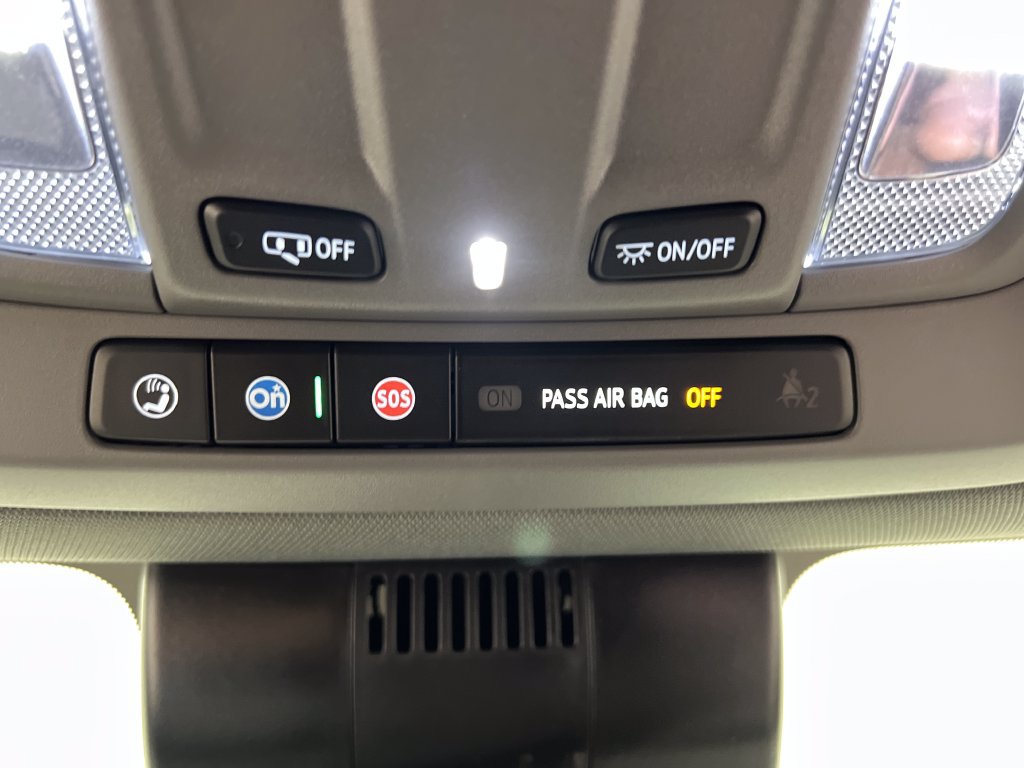 Used 2025 Chevrolet Silverado 1500 LT AWD/4WD image 60