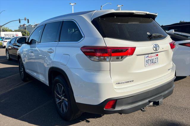 Certified 2019 Toyota Highlander XLE AWD/4WD image 6