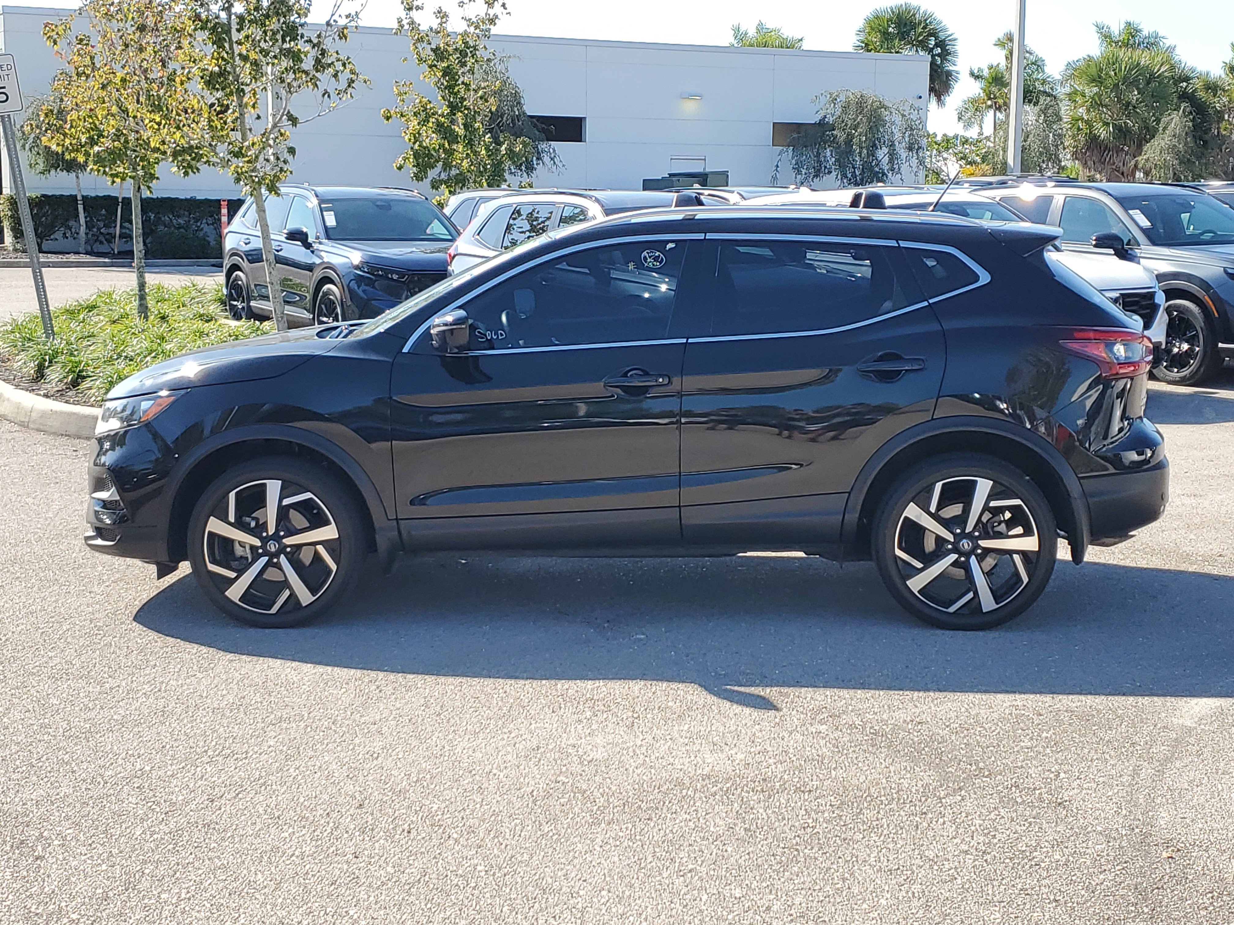 Used 2021 Nissan Rogue Sport SL image 7