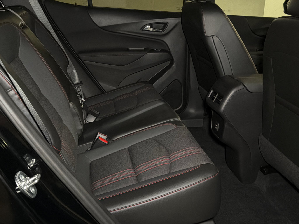 Used 2024 Chevrolet Equinox RS AWD/4WD image 13