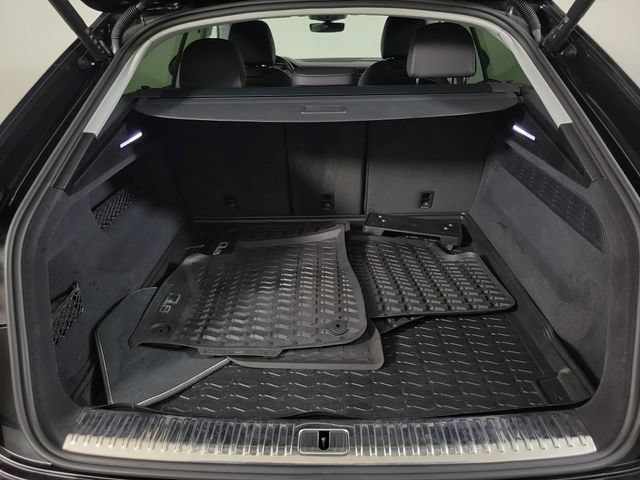 Used 2023 Audi Q8 Premium Plus AWD/4WD image 9