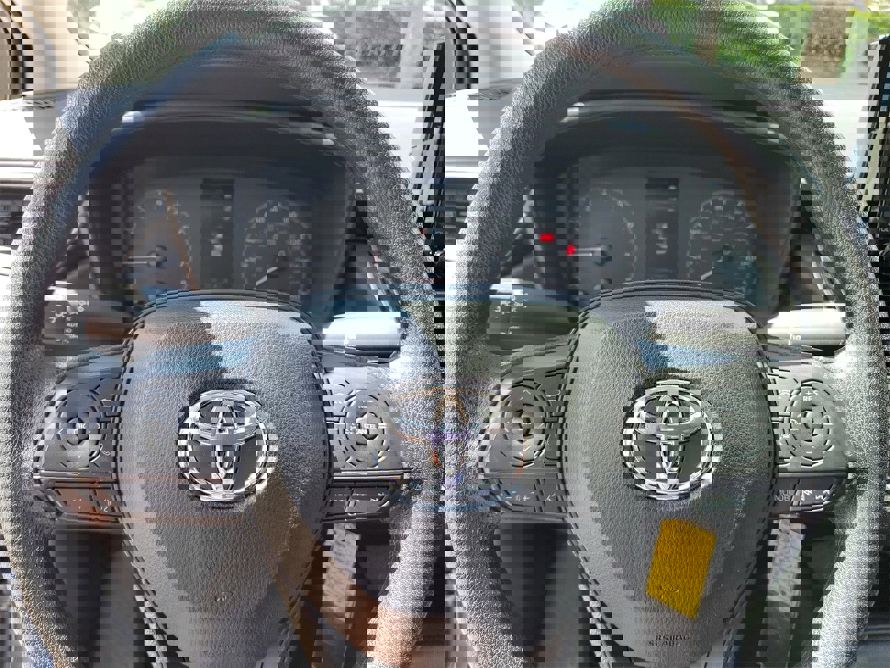 Used 2024 Toyota Corolla LE image 21