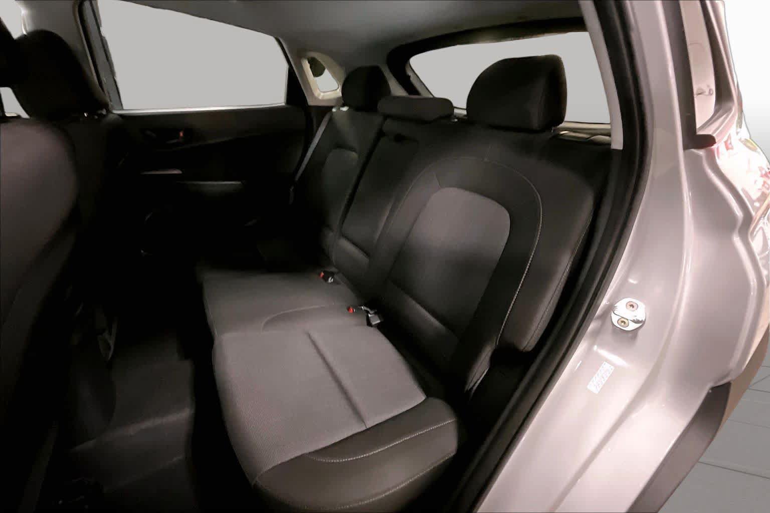 Used 2022 Hyundai Kona SEL AWD/4WD image 19