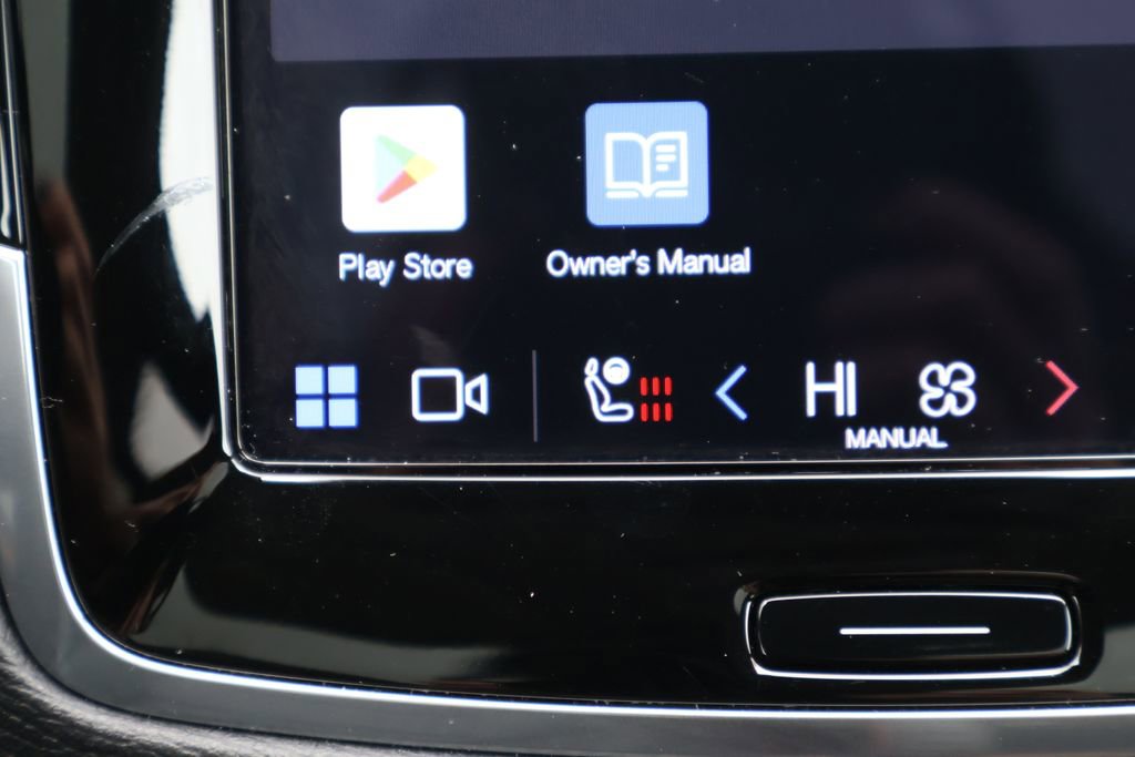 Used 2024 Volvo XC90 B6 Plus w/ Protection Package Premier image 17