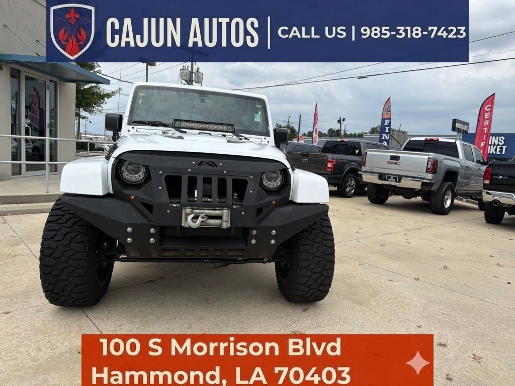 Used 2017 Jeep Wrangler Unlimited Rubicon AWD/4WD image 6