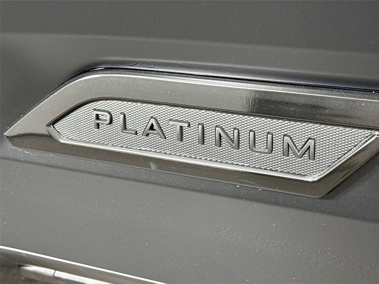 Certified 2025 Toyota Sequoia Platinum AWD/4WD image 15