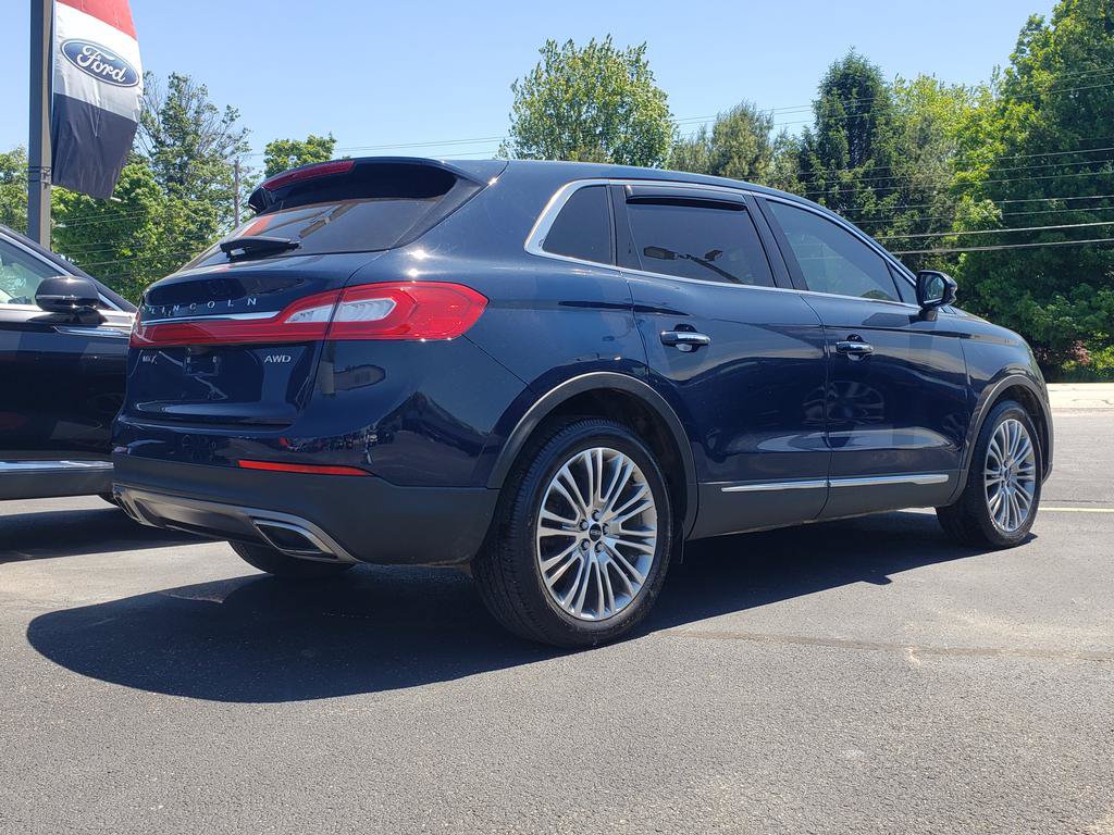 Used 2018 Lincoln MKX Reserve w/ Lincoln MKX Climate Package AWD/4WD image 3