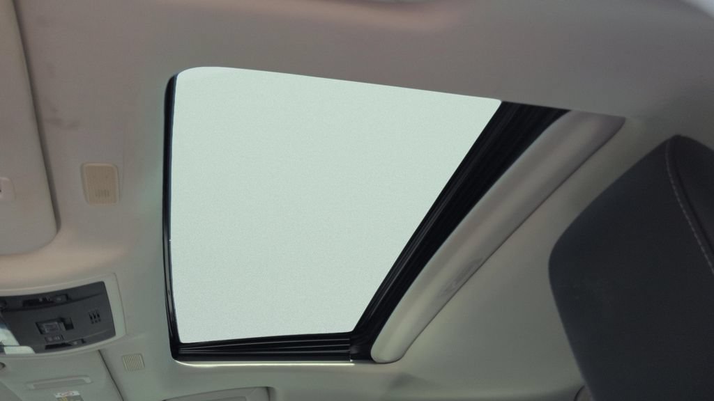 Used 2021 Lexus ES 300h w/ Premium Package FWD image 19